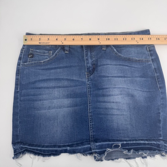 Kancan Jean Skirt Women 28 Blue Denim Short Mini Raw Fray Hem Stretch Med Wash - Picture 9 of 10